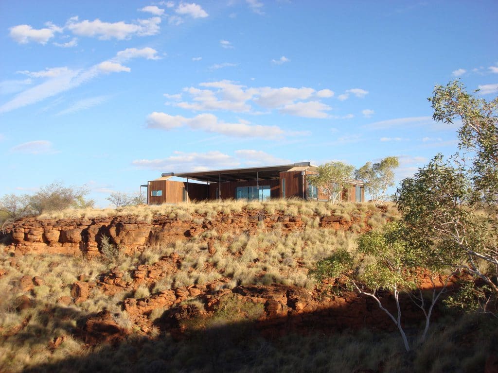 Modular home on rural cliff edge in remote Western Australia